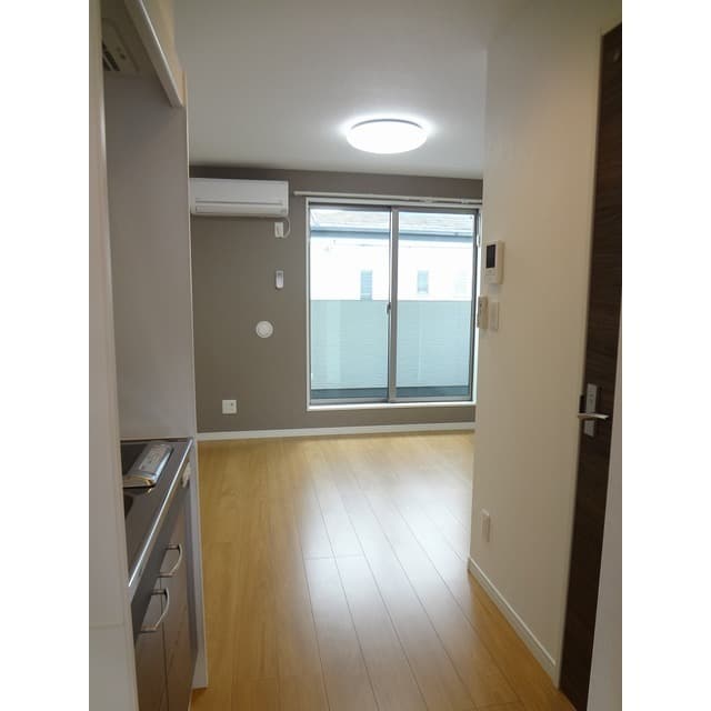 Room image 14