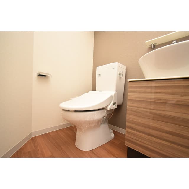 Room image 10