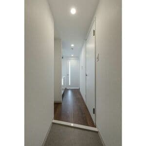 Room image 16