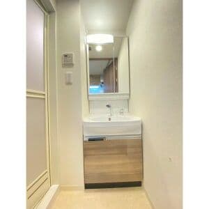 Room image 16