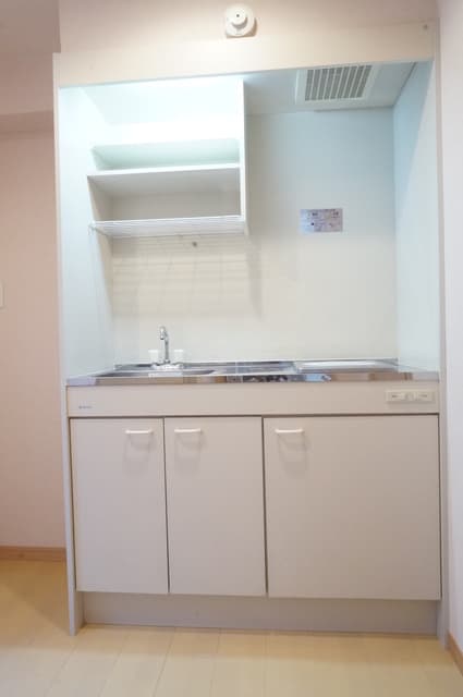 Room image 11