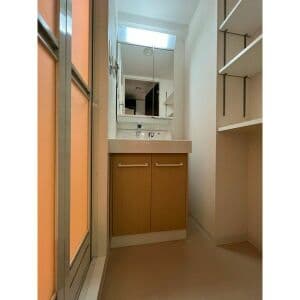 Room image 16