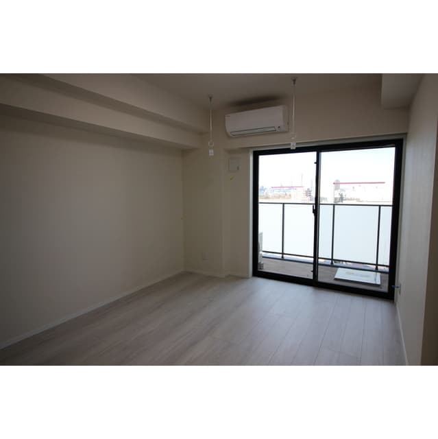 Room image 14