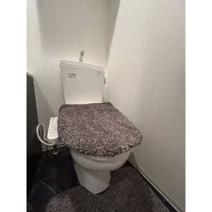 Room image 8