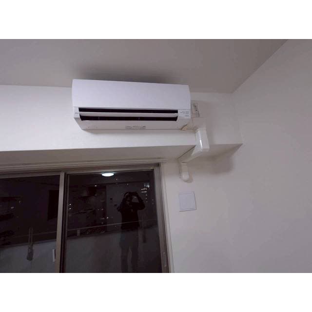 Room image 12