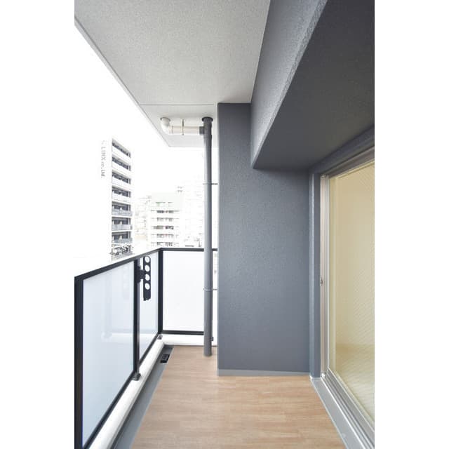 Room image 9