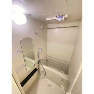 Room image 14