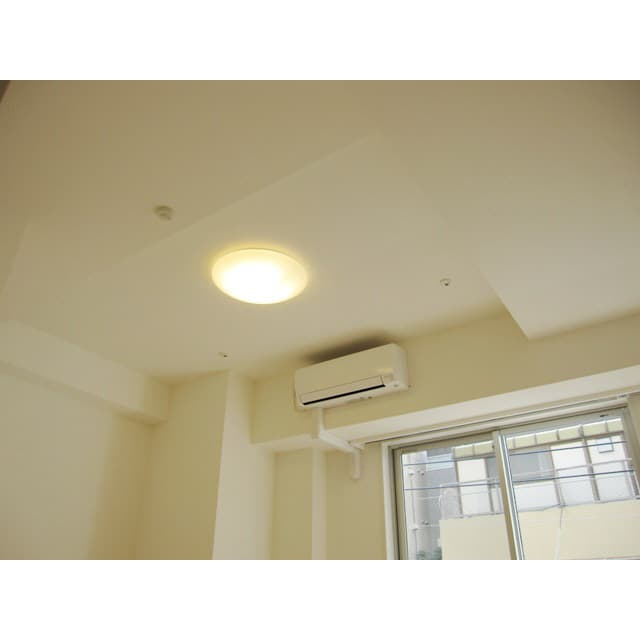Room image 15