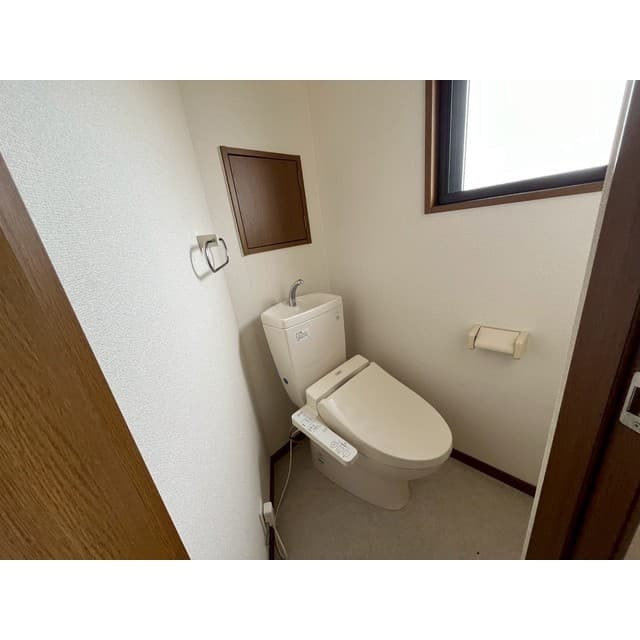 Room image 12