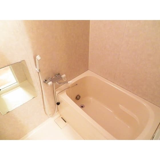 Room image 12