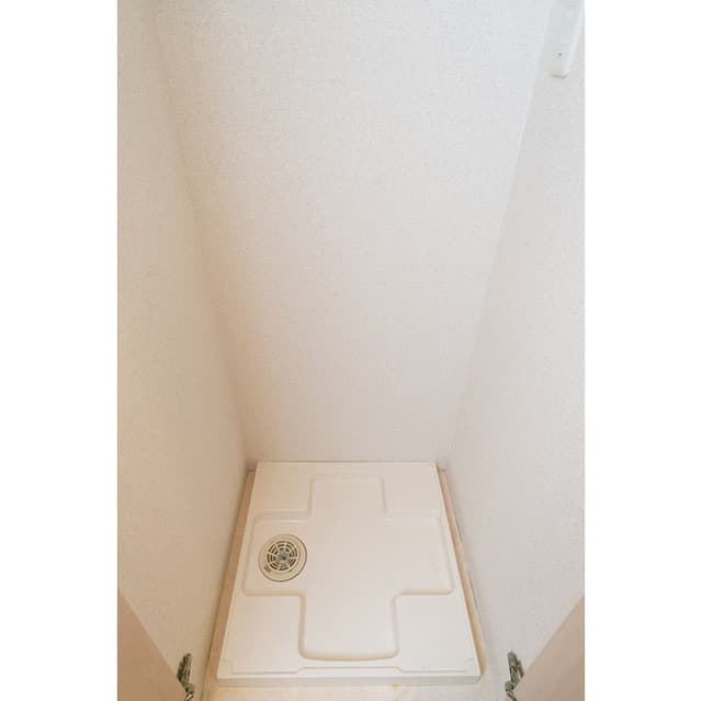 Room image 13
