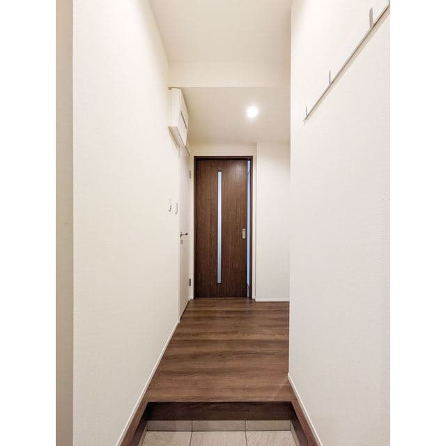 Room image 16