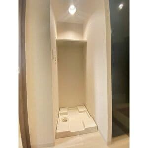 Room image 15