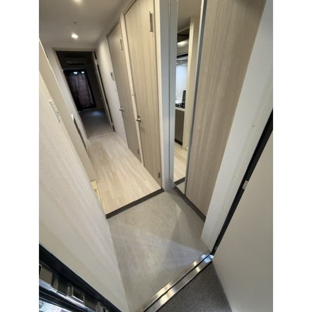 Room image 10