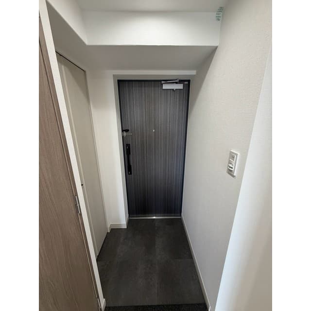 Room image 16