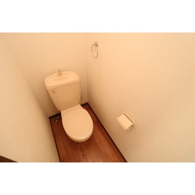 Room image 12