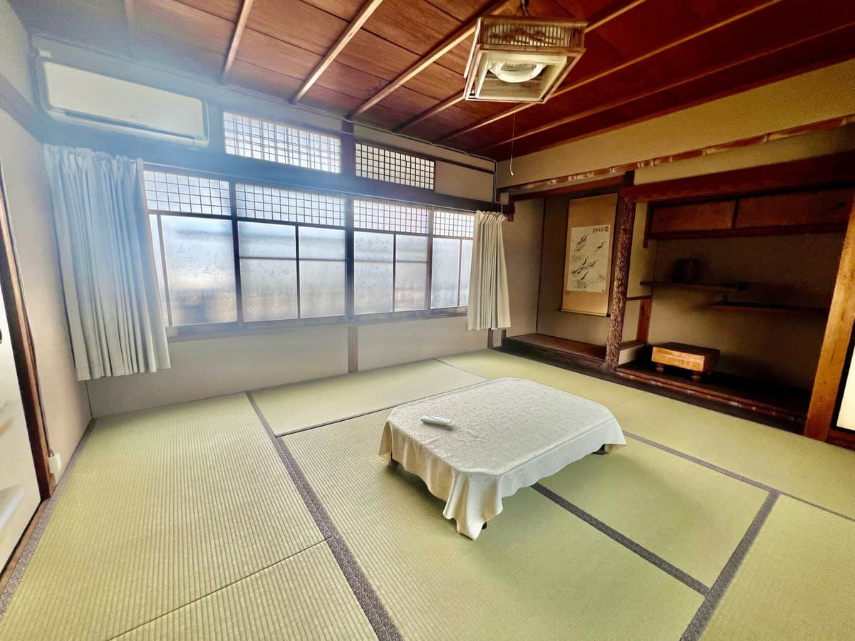 Room image 9