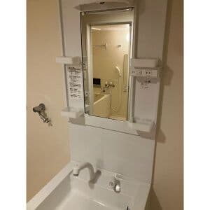 Room image 9