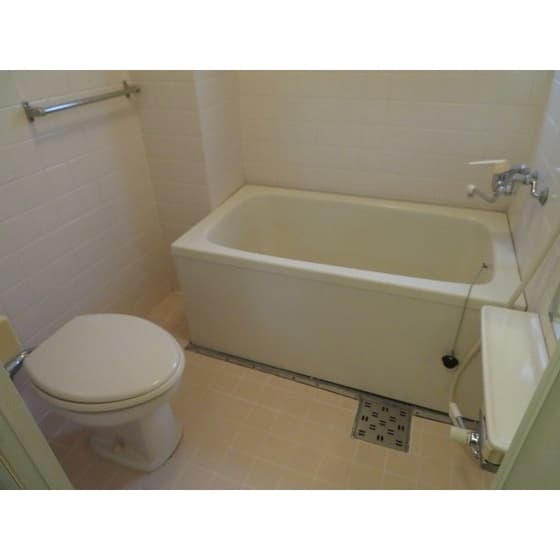 Room image 13