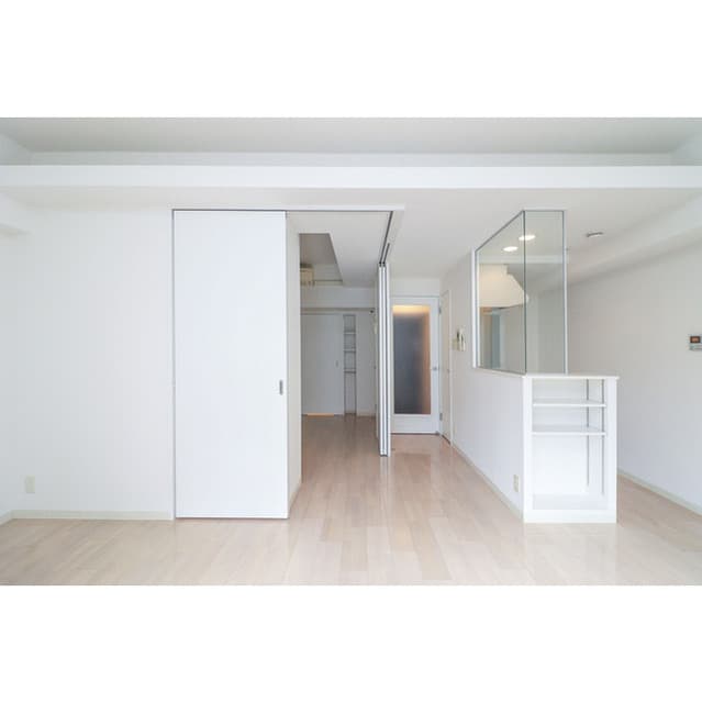 Room image 15
