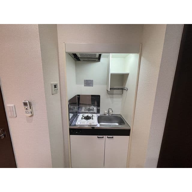 Room image 13