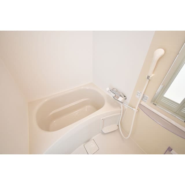 Room image 15