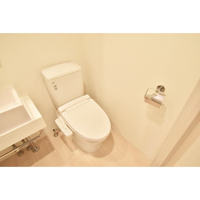 Room image 11