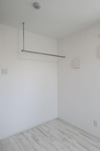 Room image 15