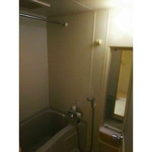 Room image 12