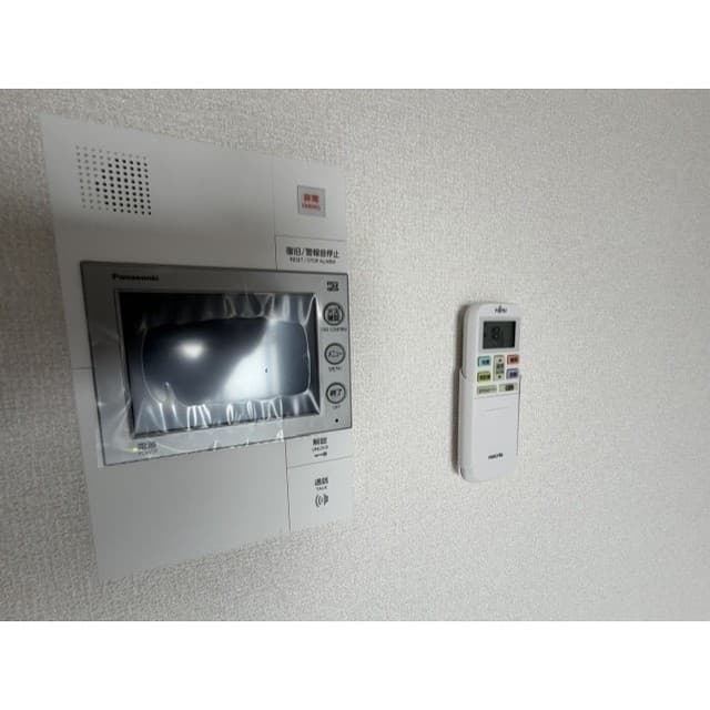 Room image 10