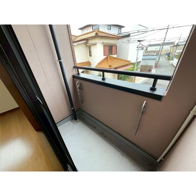 Room image 15