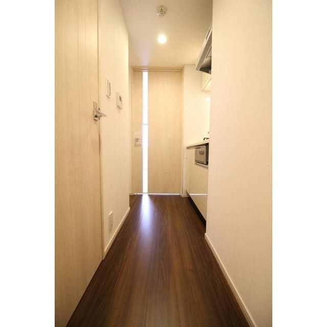 Room image 8