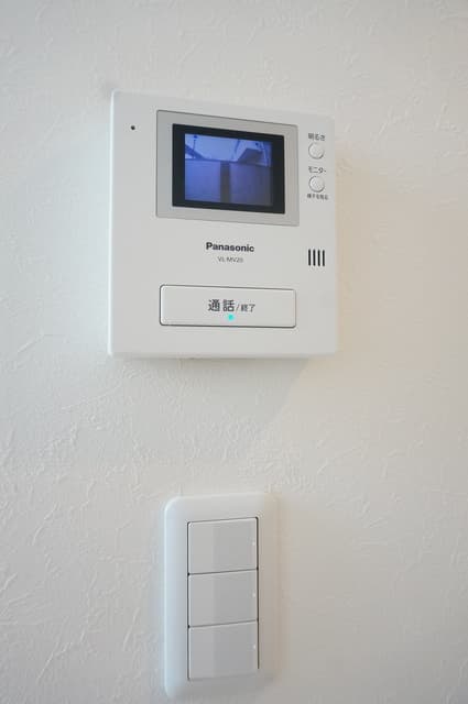 Room image 11