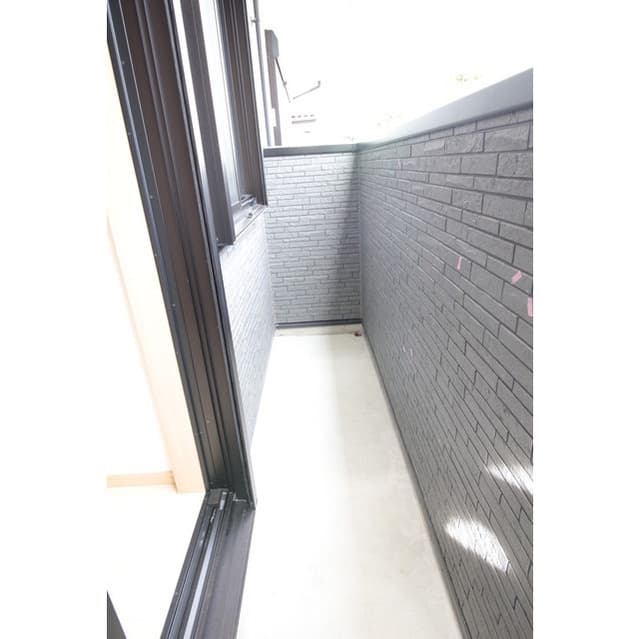 Room image 16