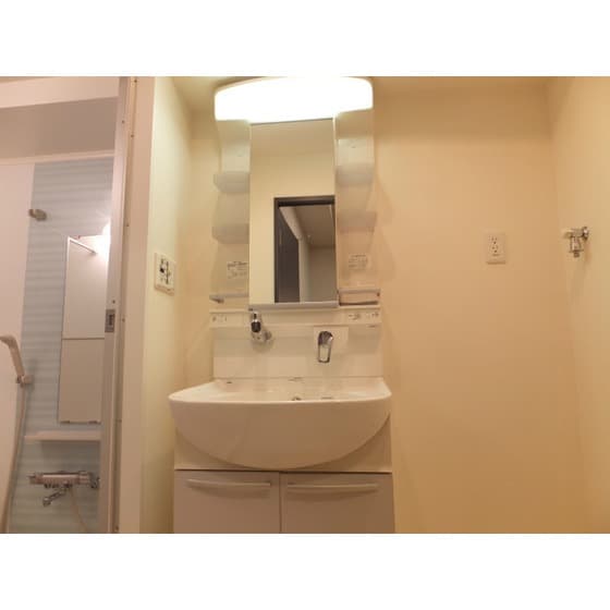Room image 12