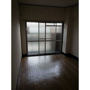 Room image 14