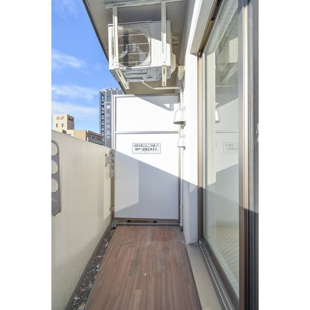 Room image 15