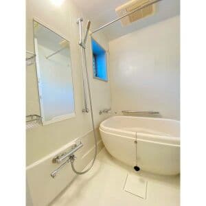 Room image 15