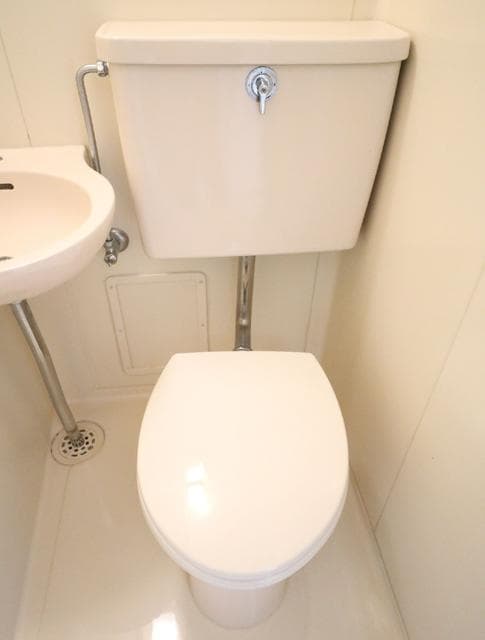 Room image 8