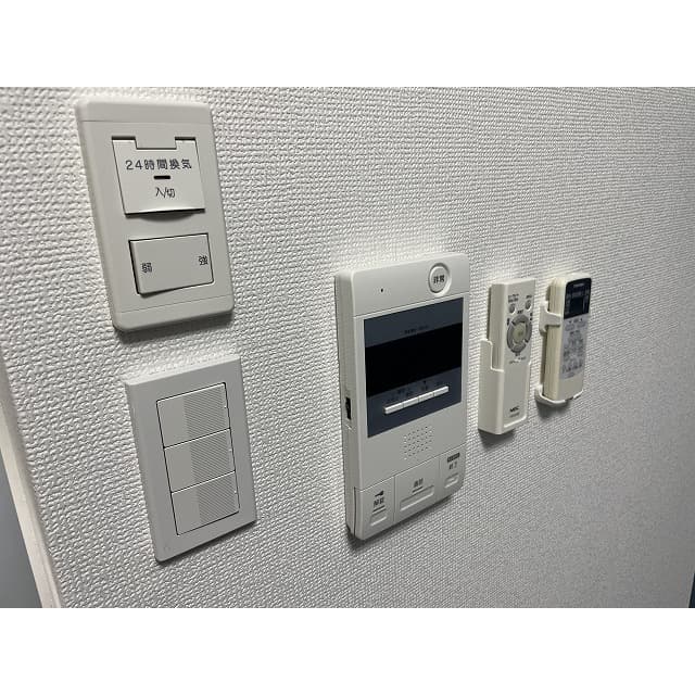 Room image 15