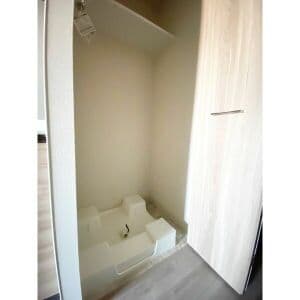 Room image 16