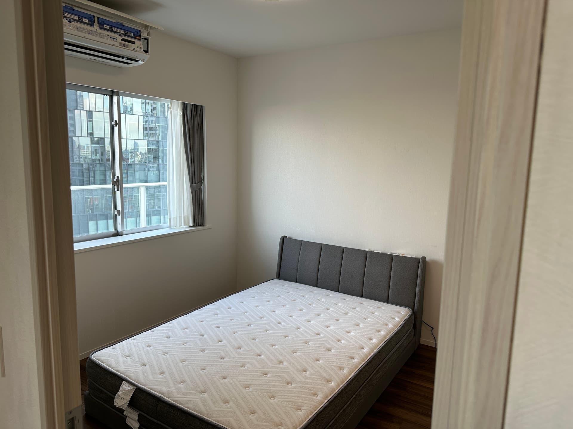 Room image 16