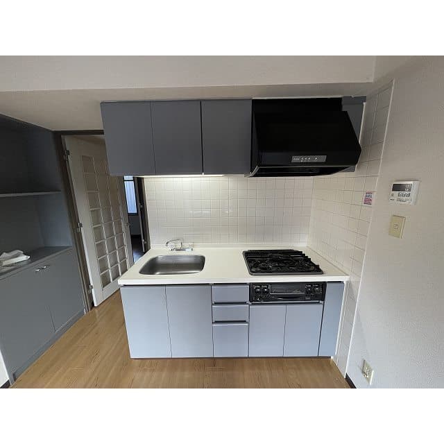 Room image 11