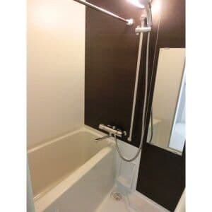 Room image 11