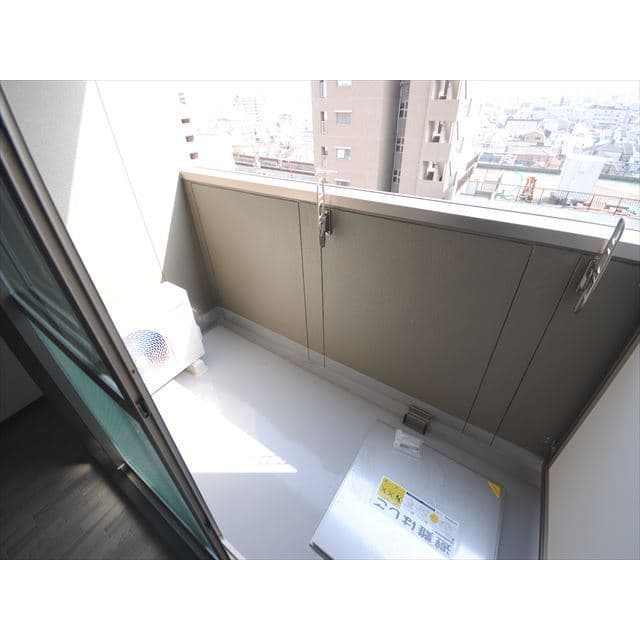 Room image 11