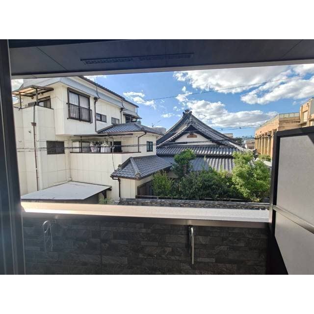 Room image 16