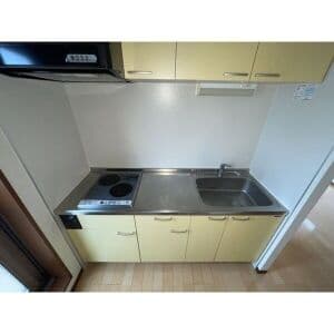 Room image 8
