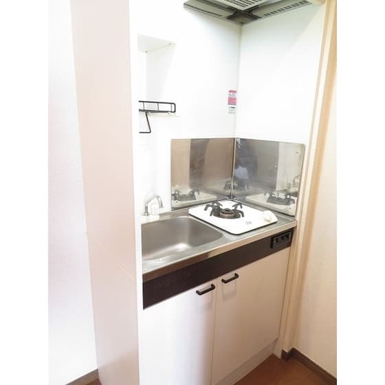 Room image 10