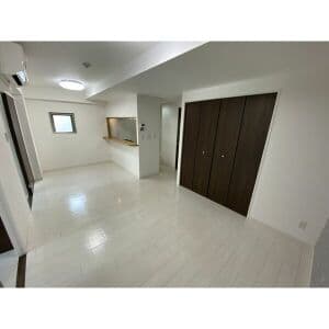 Room image 13