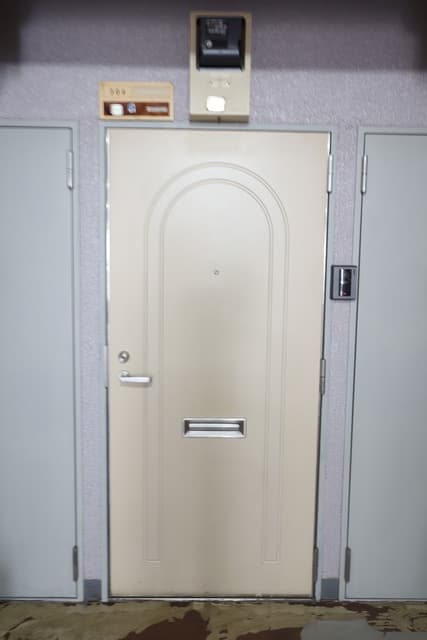 Room image 9